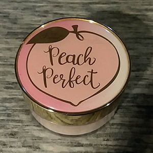 Too faced  peach perfect powder
